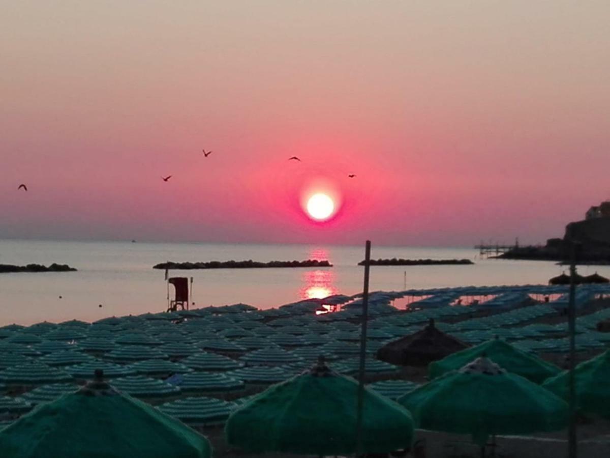 Maison Mi.Ri' Termoli Exteriör bild